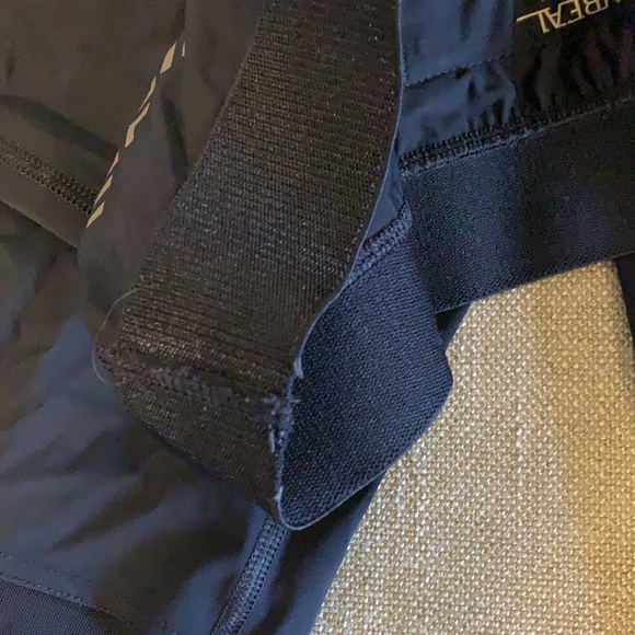 Mineral London Size L Leggings - Picture 4 of 4